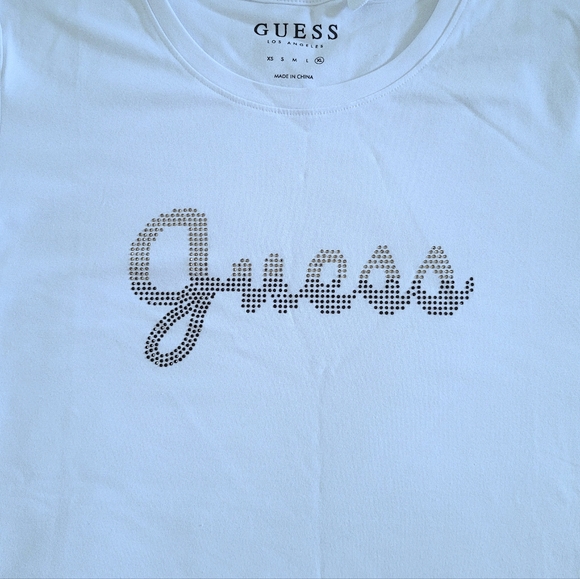 Guess❓Rhinestone💎 Logo Tee👕 - NWT - Picture 3 of 16